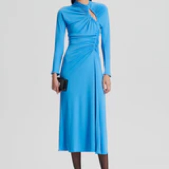 jonathan simkhai denim wrap dress Belted Dress- Size 0 – The Saved Collection Color:BEIGE/GOLD Edit:BIRTHDAY This piece is perfect Aritzia Wilfred sunset halter